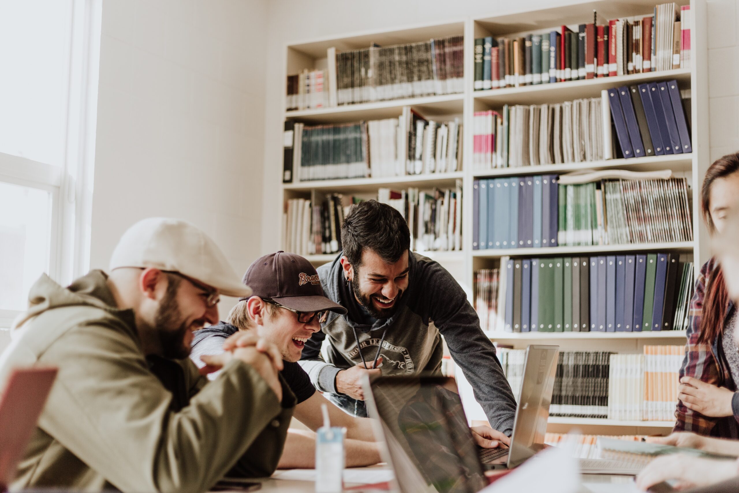 How to use customer testimonial videos in sales and marketing
